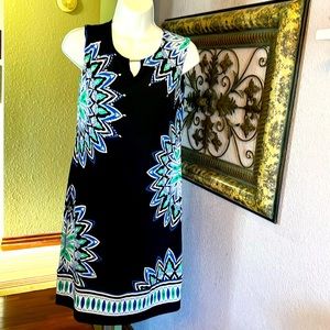 EUC JM Collection Silver Metal Accents Sleeveless Abstract Print Dress Sz S/P